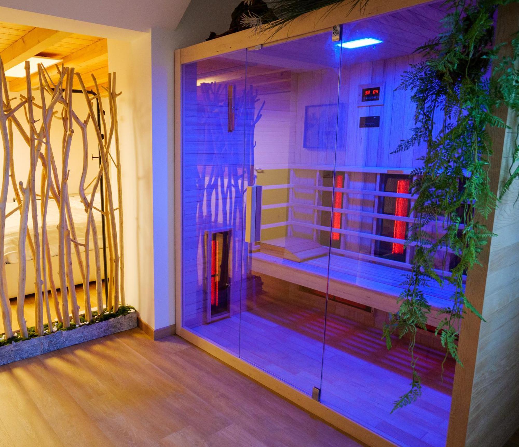 Luxe & Central Haven - Jacuzzi, Sauna, Steam, Private Parking Como Bagian luar foto