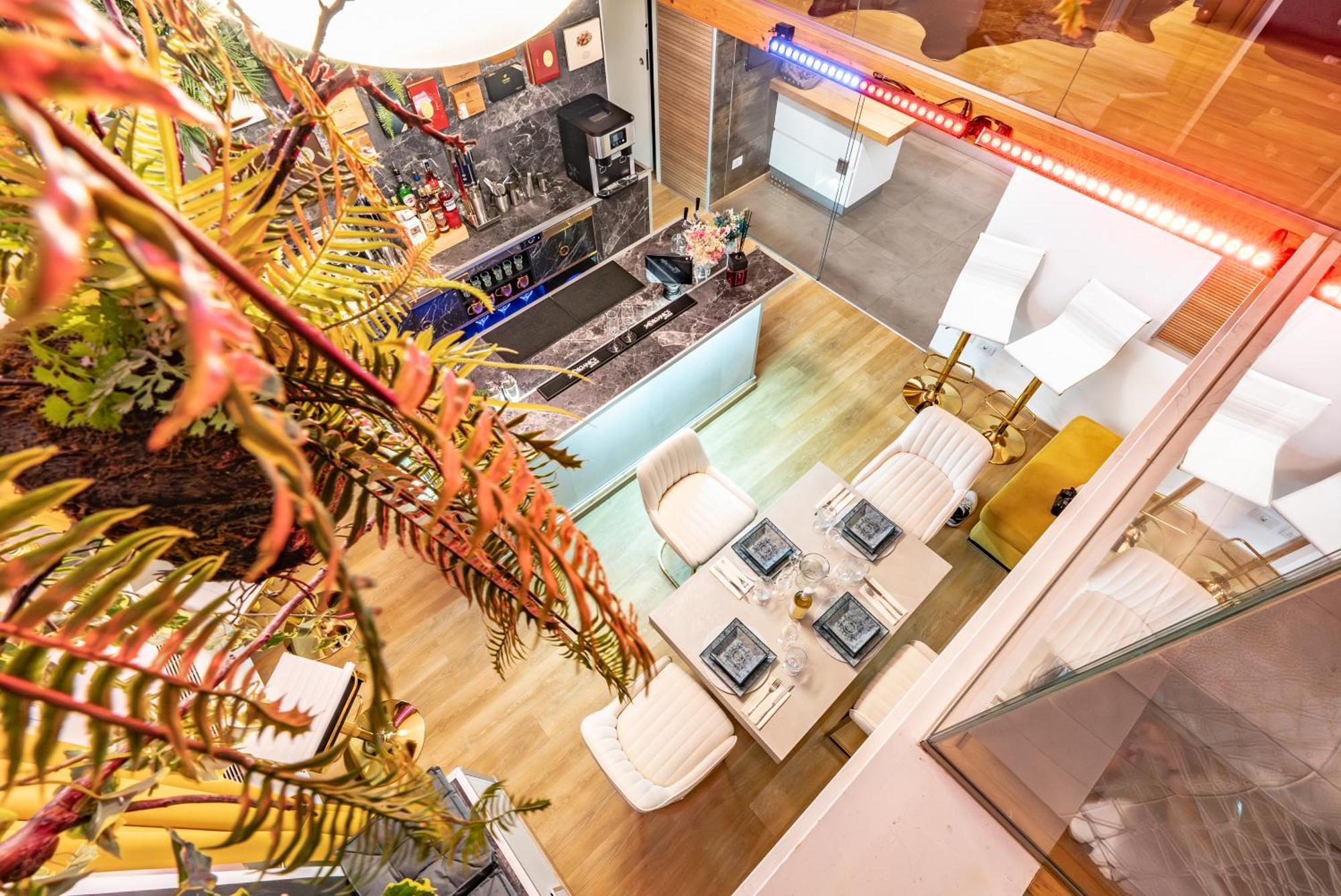 Luxe & Central Haven - Jacuzzi, Sauna, Steam, Private Parking Como Bagian luar foto