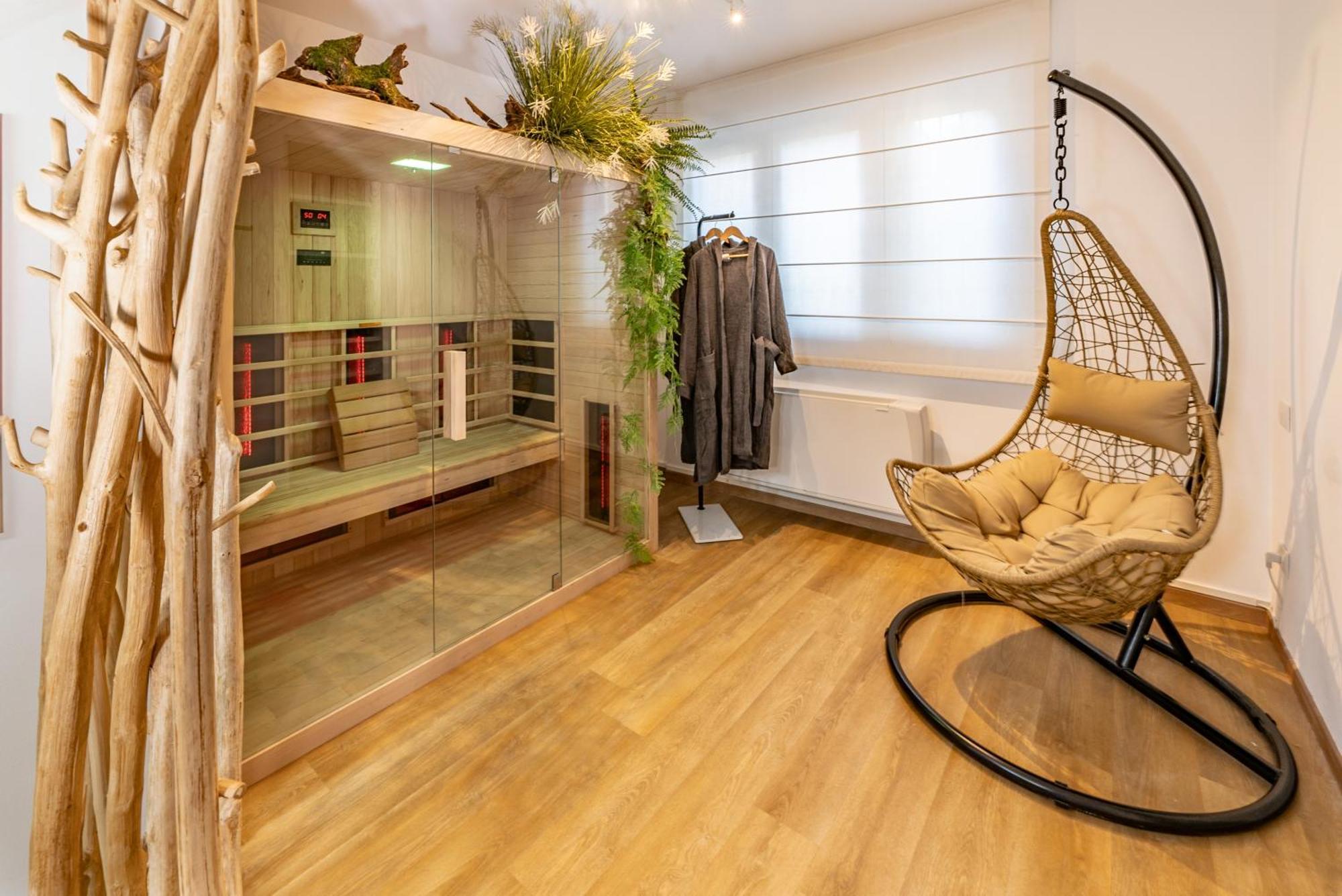 Luxe & Central Haven - Jacuzzi, Sauna, Steam, Private Parking Como Bagian luar foto