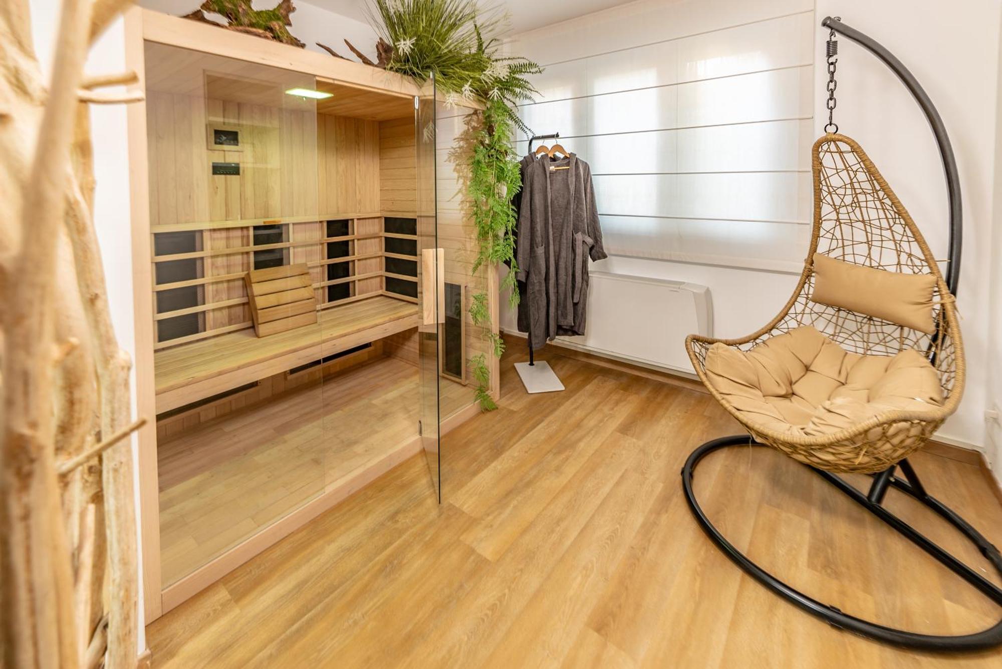 Luxe & Central Haven - Jacuzzi, Sauna, Steam, Private Parking Como Bagian luar foto